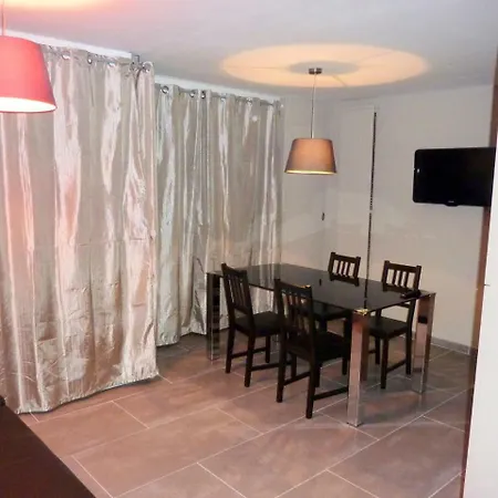 4 Pieces 6 Pers Proche 72401 Le Touquet